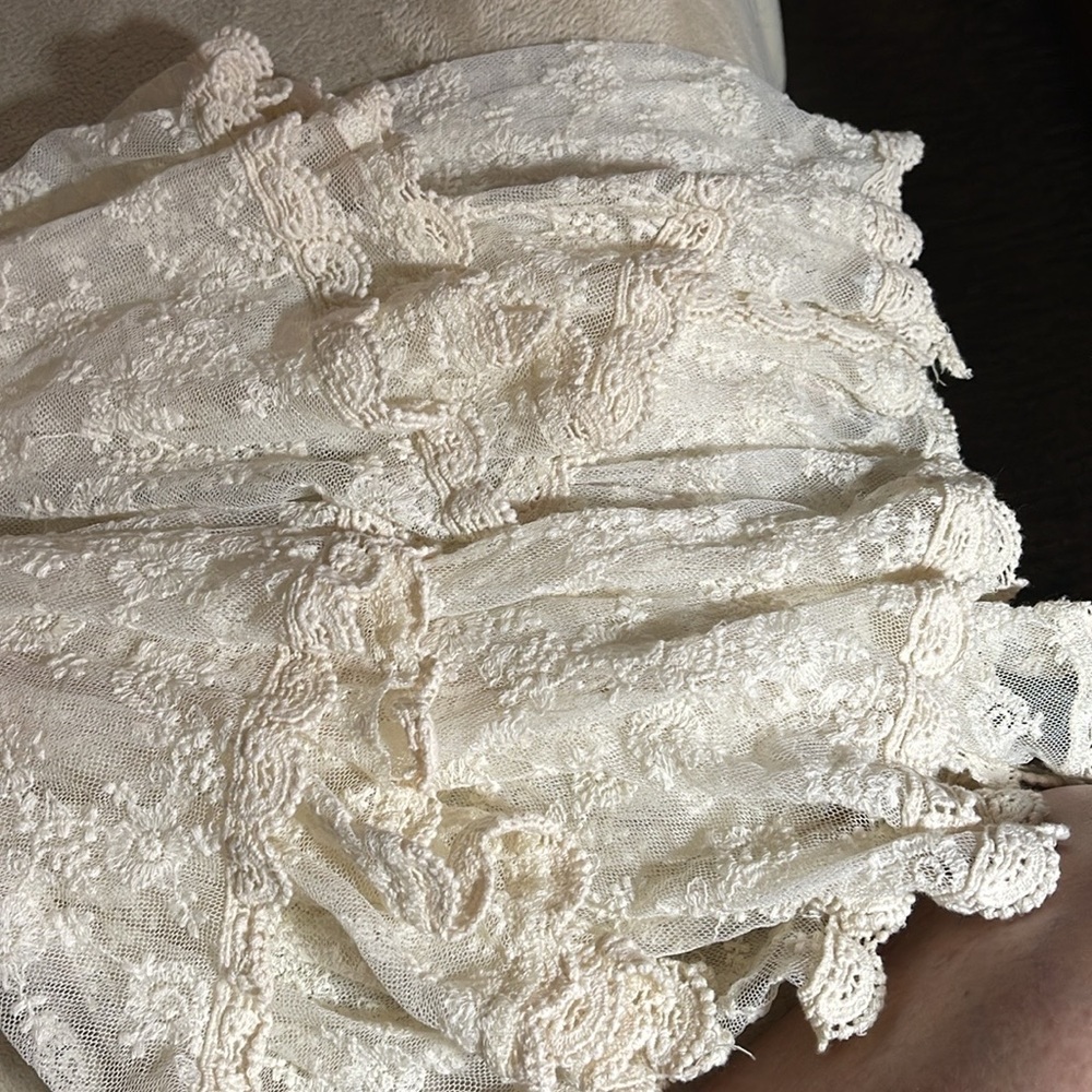 Lace Kimono SZ Small. Gorgeous - Picture 5 of 6